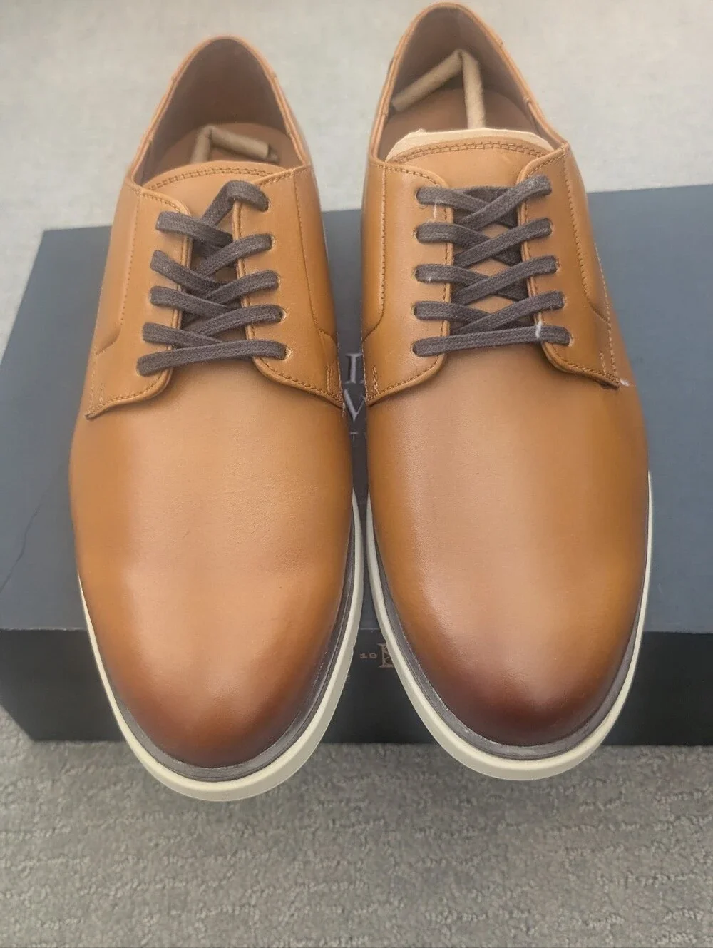 Men's Tan Leather Derby Shoes with Dark Contrast Laces